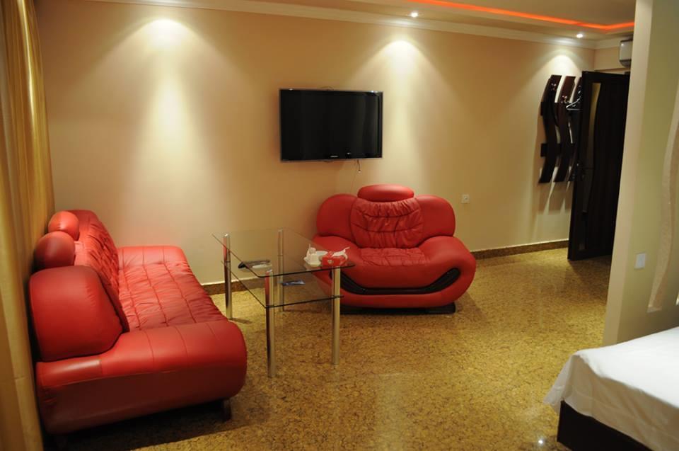 Hotel Apollon Yerevan Bagian luar foto